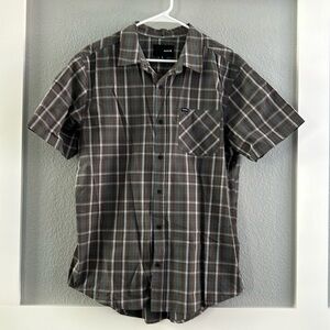 Men’s Hurley plaid short sleeve button down shirt
